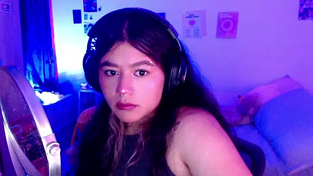 StephaniFox online show from December 6, 4:25 am