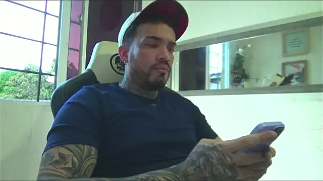 Angel sex latin online show from December 31, 10:45 pm