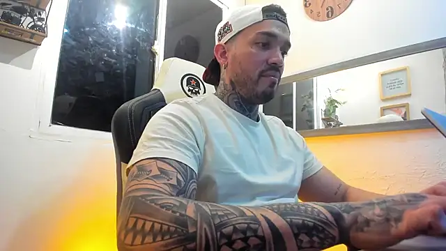 Angel sex latin online show from February 2, 3:43 am