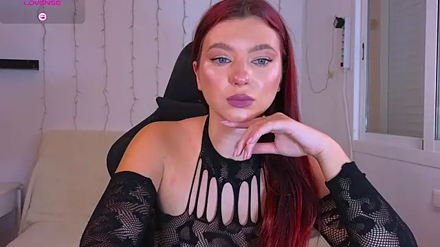Snapshot of Karinchik_ chatting on December 14, 11:01 pm Karinchik online show from December 14, 11:01 pm