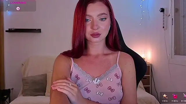 Snapshot of Karinchik_ chatting on October 3, 6:38 pm Karinchik online show from October 3, 6:38 pm