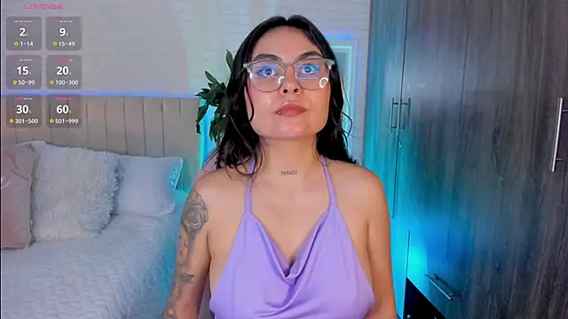 soytania online show from February 25, 9:46 pm