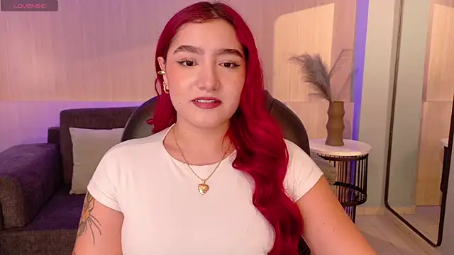 ViolettCastel online show from November 3, 7:37 pm