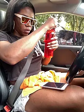 sweetsarabig22cm online show from February 12, 7:42 pm