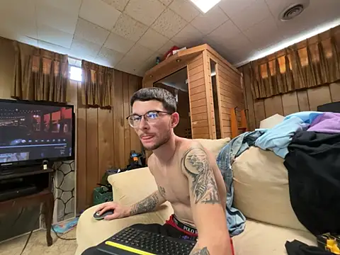 hungkubenski online show from October 26, 7:20 pm