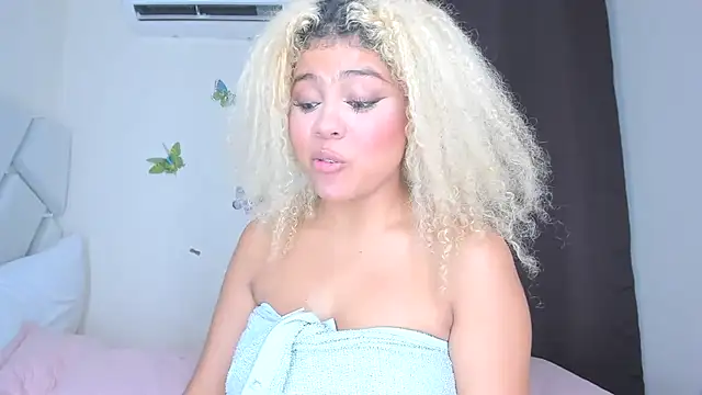 sofiacastillo01 online show from February 28, 1:50 am