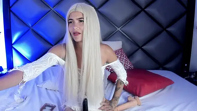 Alexa Blake   online show from March 22, 8:51 am