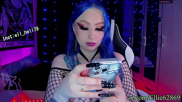 Kitty goth online show from March 10, 6:45 pm