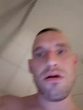 Snapshot of Bartzrl chatting on October 25, 1:46 am Bartzrl online show from October 25, 1:46 am