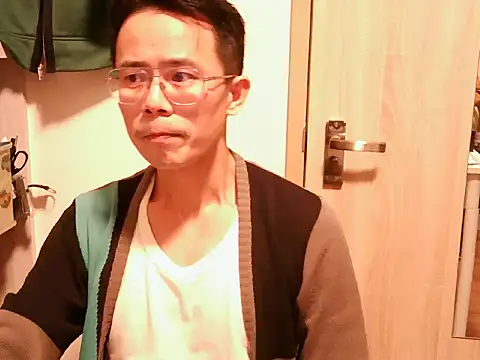 Snapshot of ker1ker chatting on February 7, 4:03 pm ker1ker online show from February 7, 4:03 pm