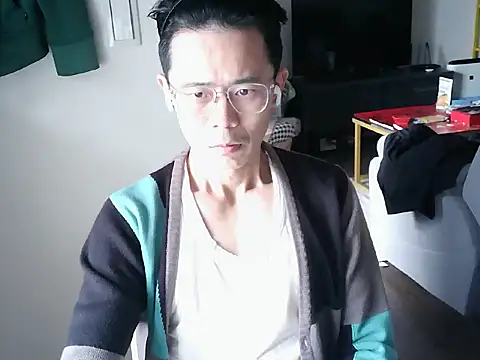 Snapshot of ker1ker chatting on February 8, 2:04 am ker1ker online show from February 8, 2:04 am