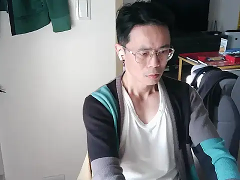 Snapshot of ker1ker chatting on February 10, 1:03 am ker1ker online show from February 10, 1:03 am