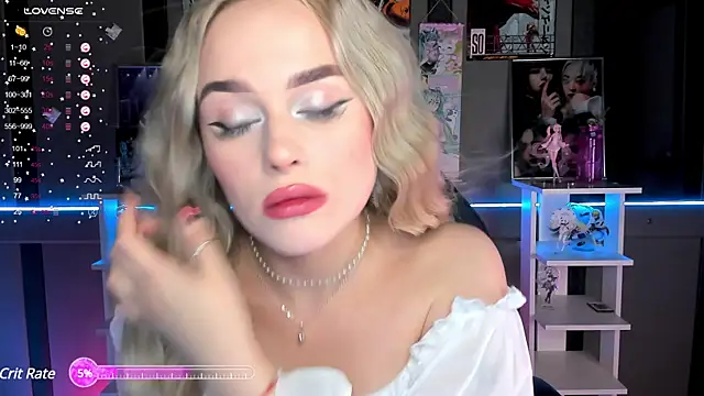 Snapshot of Ellen_Soft chatting on January 5, 5:30 pm Ellen Soft online show from January 5, 5:30 pm