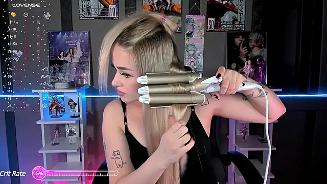 Snapshot of Ellen_Soft chatting on March 4, 4:41 pm Ellen Soft online show from March 4, 4:41 pm