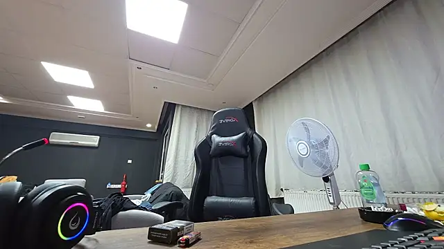 Snapshot of istebenboylebiradamim chatting on October 22, 7:02 pm istebenboylebiradamim online show from October 22, 7:02 pm