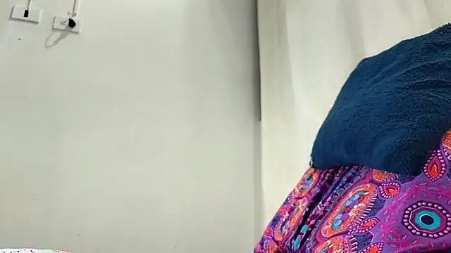 Snapshot of Molly_ADY chatting on January 10, 2:35 am Molly ADY online show from January 10, 2:35 am