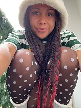 HaileyDiana online show from March 8, 11:36 am