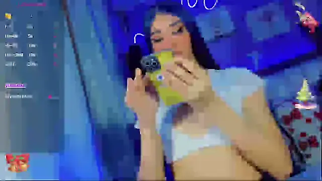 Snapshot of Baby_Aliz chatting on December 11, 11:54 pm Baby Aliz online show from December 11, 11:54 pm