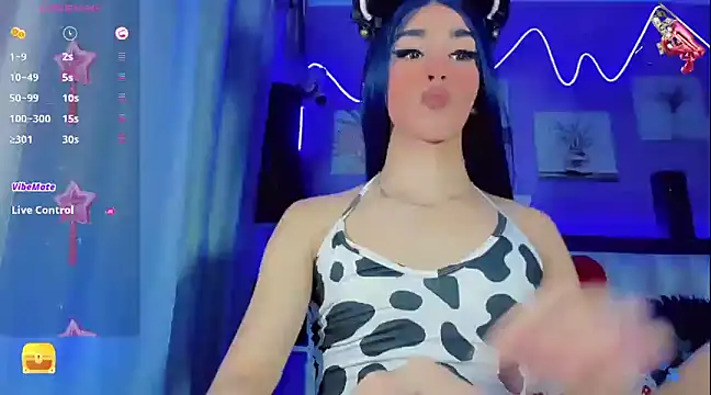 Snapshot of Baby_Aliz chatting on January 12, 1:53 am Baby Aliz online show from January 12, 1:53 am