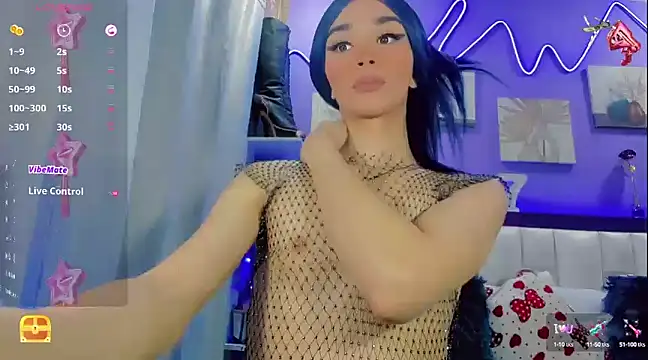 Snapshot of Baby_Aliz chatting on January 23, 2:44 am Baby Aliz online show from January 23, 2:44 am