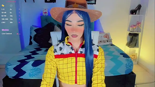 Snapshot of Baby_Aliz chatting on October 31, 4:35 am Baby Aliz online show from October 31, 4:35 am