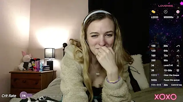 EllieeRose online show from February 19, 7:06 am