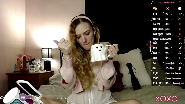 EllieeRose online show from September 13, 1:33 pm