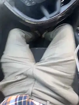 bigdaddyyplays online show from January 18, 9:18 pm