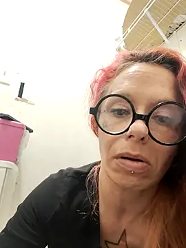 Snapshot of vvictoria_xxx chatting on November 28, 6:16 am vvictoria xxx online show from November 28, 6:16 am