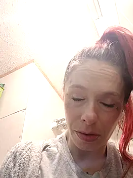 Snapshot of vvictoria_xxx chatting on February 14, 9:39 am vvictoria xxx online show from February 14, 9:39 am