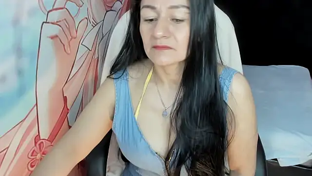 AllysonMilf69 online show from October 8, 2:25 pm