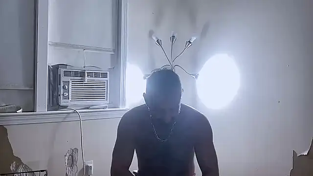 Snapshot of DaddySnowXX chatting on September 22, 2:02 am DaddySnowXX online show from September 22, 2:02 am