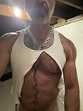 Snapshot of DaddySnowXX chatting on June 24, 1:37 am DaddySnowXX online show from June 24, 1:37 am