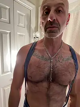 Snapshot of DaddySnowXX chatting on July 16, 3:45 am DaddySnowXX online show from July 16, 3:45 am