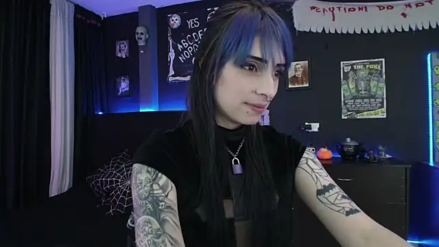 Snapshot of Goddess_Mortem chatting on January 23, 12:25 am Goddess Mortem online show from January 23, 12:25 am