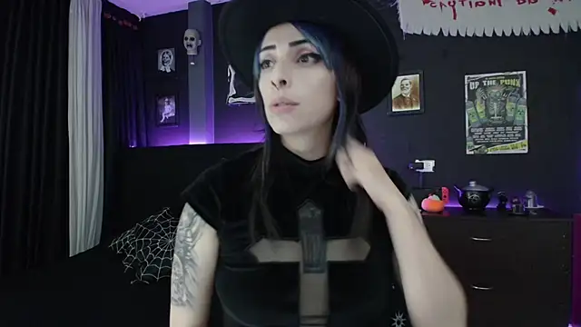Snapshot of Goddess_Mortem chatting on January 28, 12:05 am Goddess Mortem online show from January 28, 12:05 am