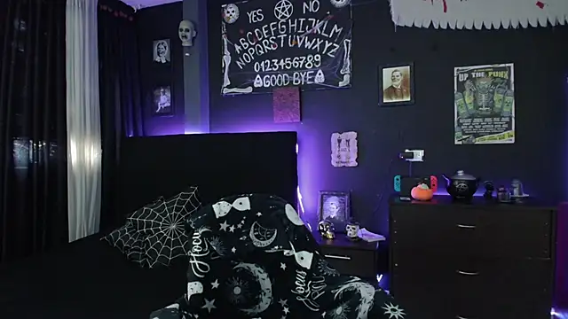 Snapshot of Goddess_Mortem chatting on January 28, 2:10 pm Goddess Mortem online show from January 28, 2:10 pm