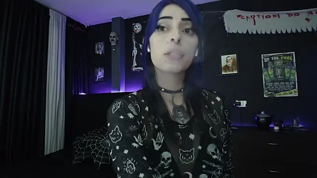Snapshot of Goddess_Mortem chatting on February 4, 11:38 pm Goddess Mortem online show from February 4, 11:38 pm