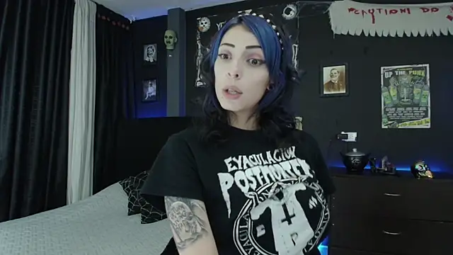 Snapshot of Goddess_Mortem chatting on March 10, 12:07 am Goddess Mortem online show from March 10, 12:07 am