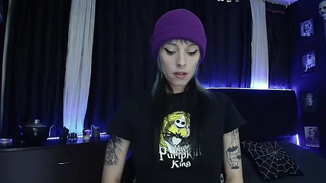 Snapshot of Goddess_Mortem chatting on September 19, 10:32 pm Goddess Mortem online show from September 19, 10:32 pm