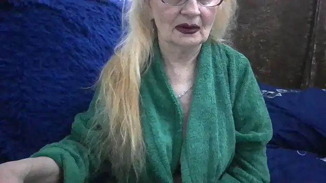 CarlyTreat online show from November 28, 3:14 pm