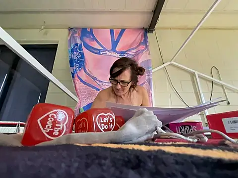 CountrySwingers1987 online show from December 31, 4:46 pm