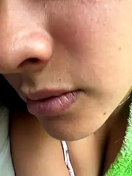 Snapshot of Shanonsex2 chatting on October 17, 8:33 pm Shanonsex2 online show from October 17, 8:33 pm