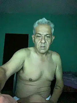 Clau7opez online show from March 16, 6:39 am