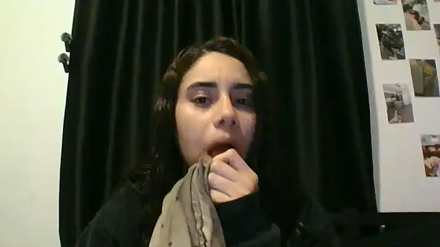 catrinasexy19 online show from March 20, 10:29 pm