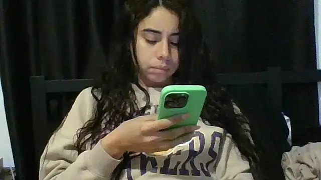 catrinasexy19 online show from March 22, 7:31 pm