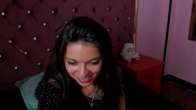 MaddyHudson online show from December 20, 11:26 pm