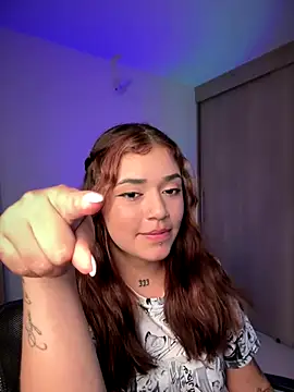 Snapshot of JoselinFlower_ chatting on December 2, 3:37 am JoselinFlower online show from December 2, 3:37 am