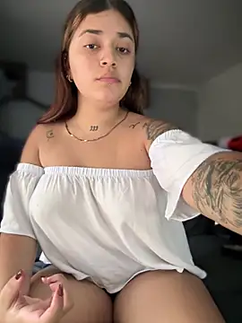 Snapshot of JoselinFlower_ chatting on March 2, 8:40 pm JoselinFlower online show from March 2, 8:40 pm