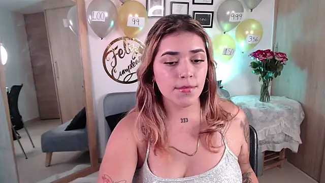 Snapshot of JoselinFlower_ chatting on March 23, 12:36 am JoselinFlower online show from March 23, 12:36 am